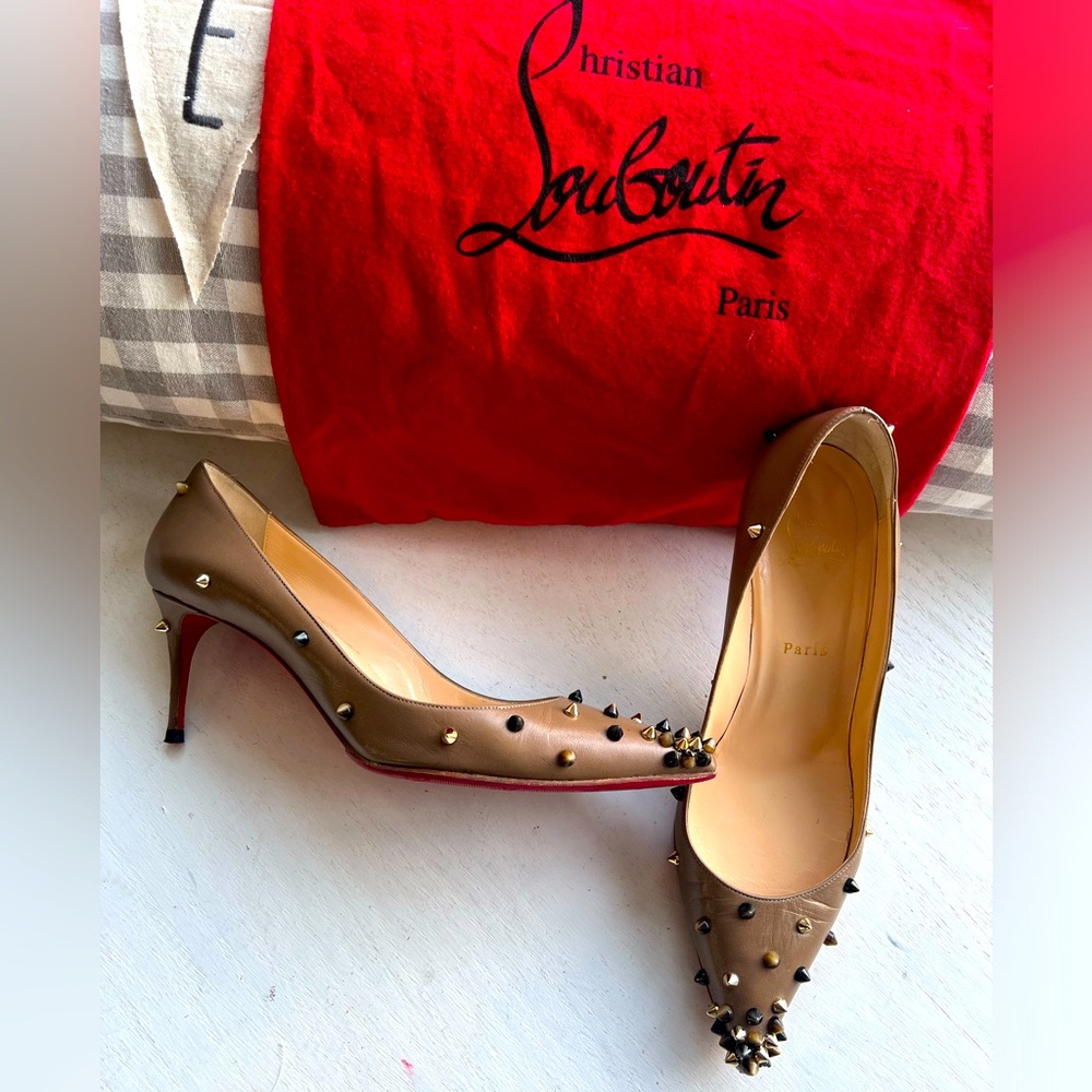 Louboutin Degraspike beige heels pointy resoled size 39